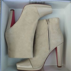Paris Hilton, Boots, 8.5 M, Beige